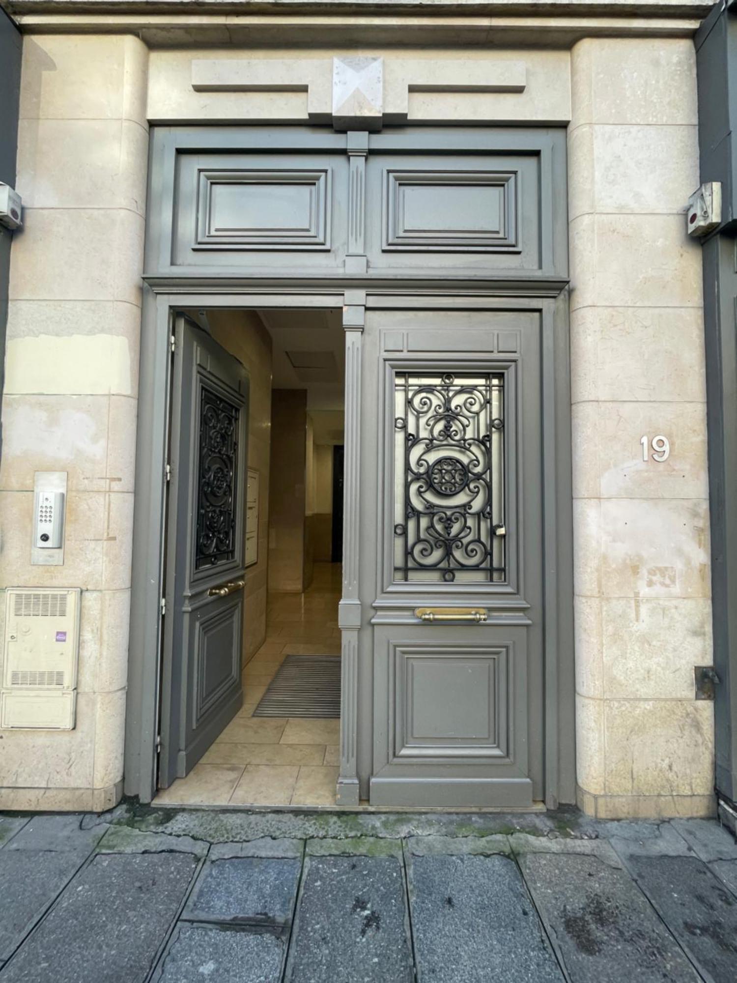 Highstay - Luxury Serviced Apartments - North Marais 2 Parigi Esterno foto